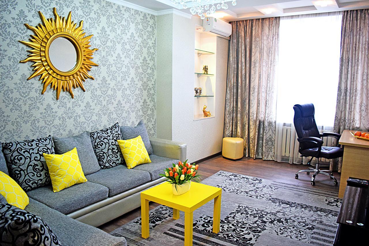 Luxury Palace Apartment 比什凯克 外观 照片