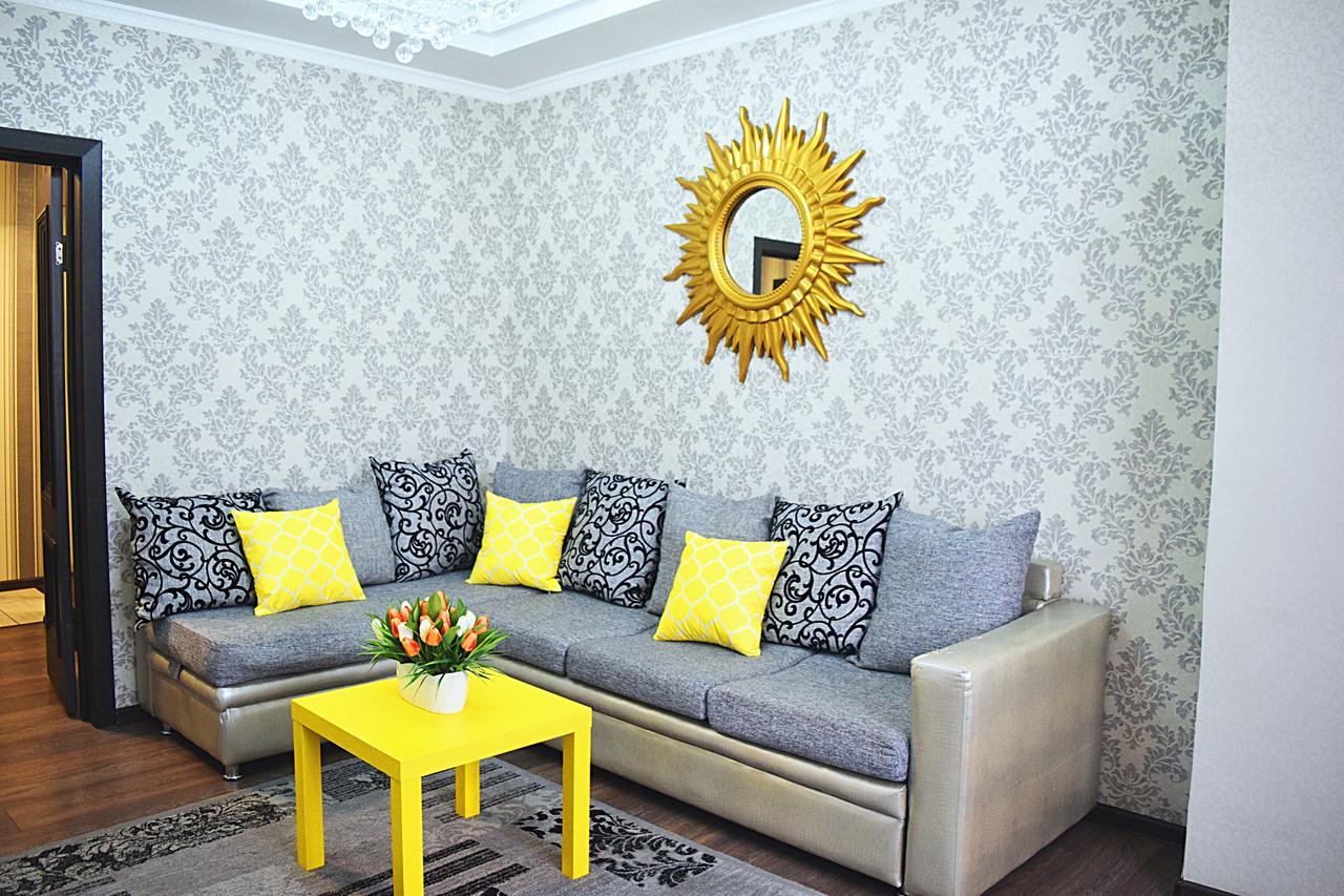 Luxury Palace Apartment 比什凯克 外观 照片