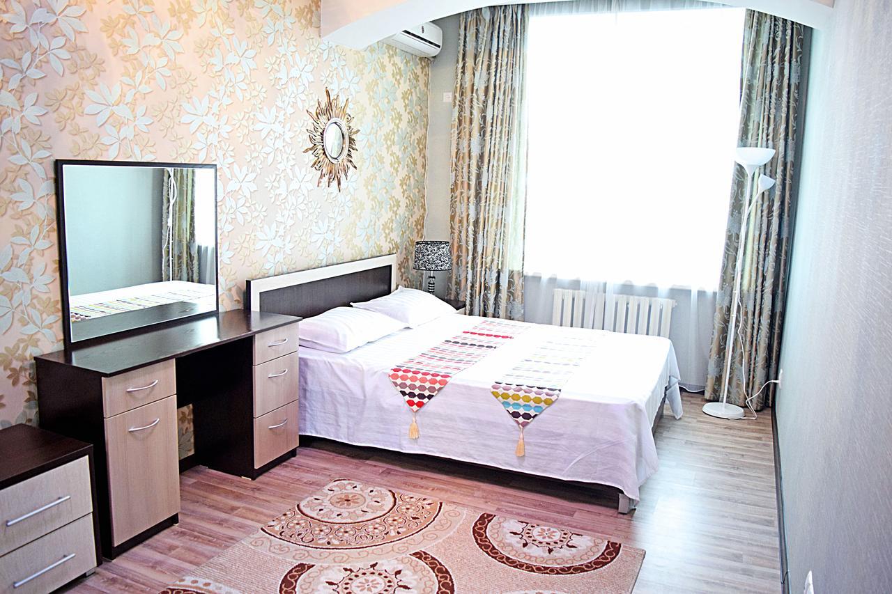 Luxury Palace Apartment 比什凯克 外观 照片